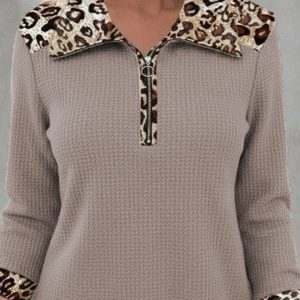Alternative view of Kadın Uzun Kollu Leopar Yakalı Fermuarlı Waffle Bluz