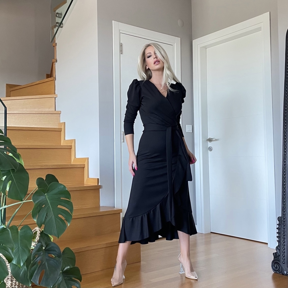 Krep Kumaş Midi Boy Kuşaklı Uzunkol Elbise 113 Cm - Görsel 2