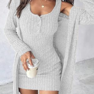 Kadın Askılı Yuvarlak Yakalı önü Düğmeli şardonlu Kaşkorse Mini Elbise Ve Kısa Ceket
