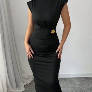 Kadın Yarı Balıkçı Yaka Kısa Kollu çicek Aksesuar Detaylı Midi Dalgıç Elbise
