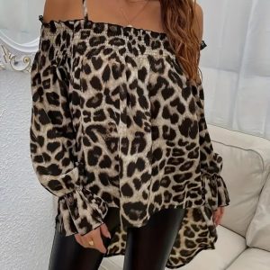 Kadın Ip Askılı Omuzlardan Açık Leopar Desenli Asimetrik Kesim Süprem Bluz