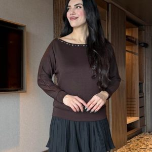 Kadın Uzun Kollu Kayık Yaka Kuş Gözü Detay Bluz