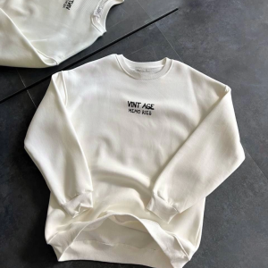 Alternative view of Bisiklet Yaka Üç İplik Baskılı Oversize SweatShirt - Beyaz