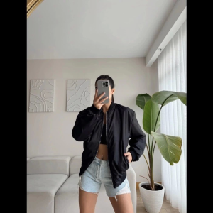 Alternative view of Unisex İçi Astarlı Düz Bomber Ceket - Siyah
