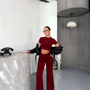 Alternative view of Osy Modal Yumuşak Dokulu Kumaş Kısa Kollu Crop Alt Ispanyol Paça Pantalon Ikili Takım - Bordo
