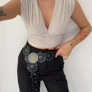 Vatkalı Kolsuz V Yaka Drapeli Crop Bluz Likralı Fit - Boyalı Gri