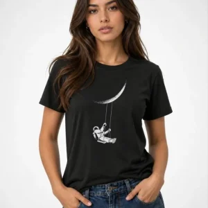 Alternative view of Astronot Ay Temalı Tişört Kısa Kol Yazlık Bisiklet Yaka T-Shirt - Siyah