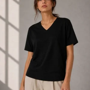 Alternative view of V Yaka Basic Tişört Kısa Kol Yazlık Regular Fit T-Shirt - Siyah